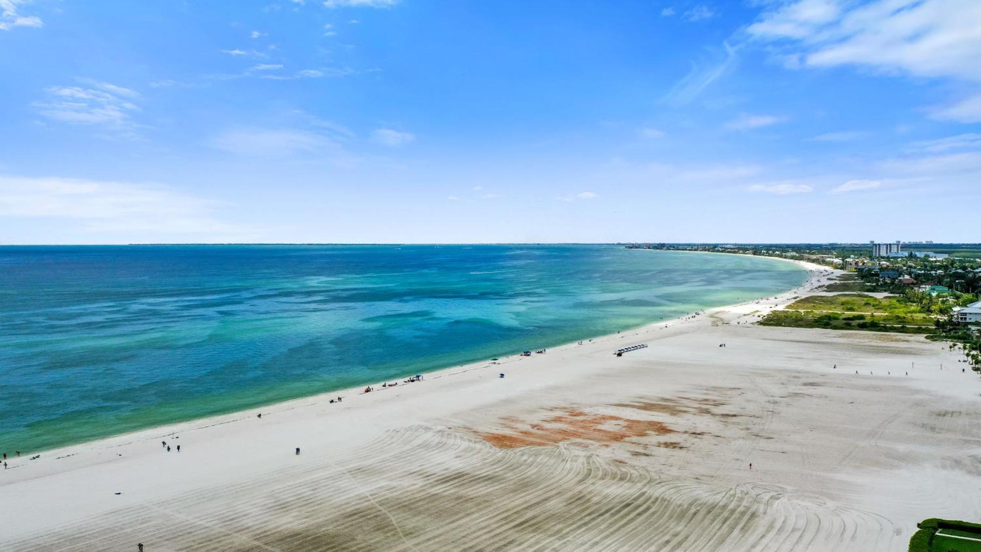 Gullwing Beach Front Resort Fort Myers Beach Esterno foto