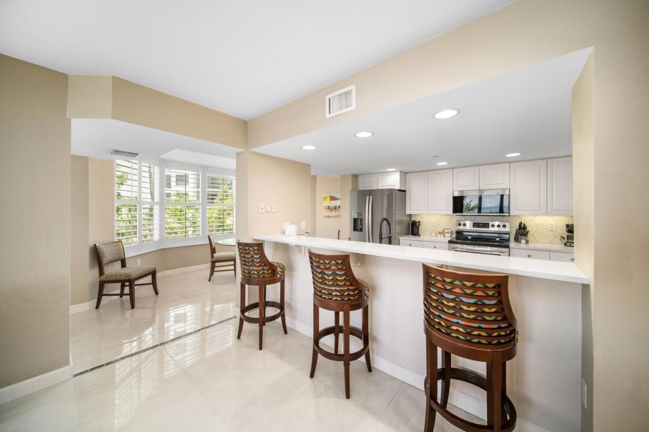 Gullwing Beach Front Resort Fort Myers Beach Esterno foto