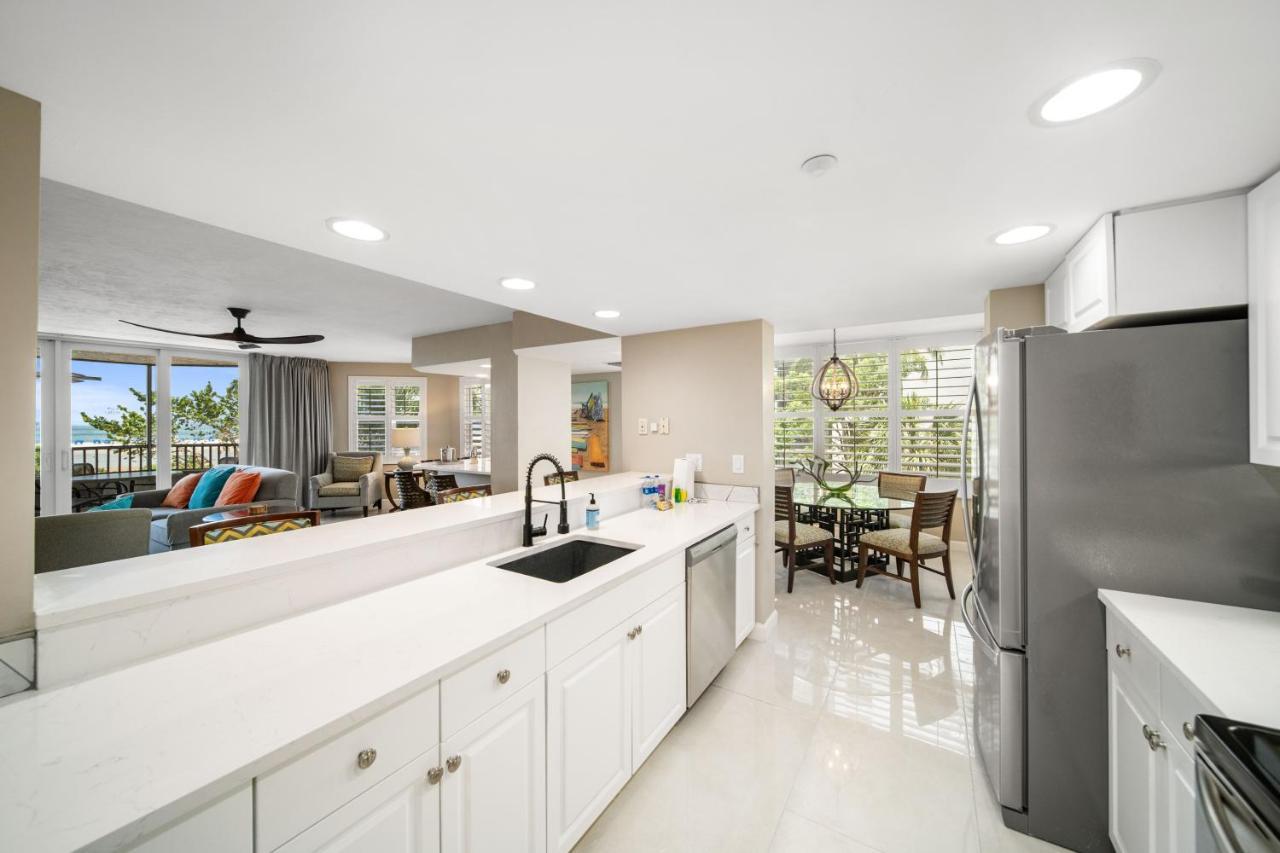 Gullwing Beach Front Resort Fort Myers Beach Esterno foto